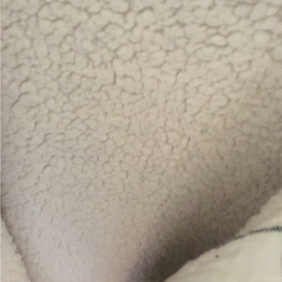 Old Navy Cozy Everyday Plaid Sherpa-Lined Flannel Jacket - Picture 3 of 4